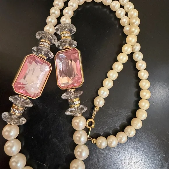 Vintage Pearl Necklace Pink Crystal Embellishments Rare - Picture 5 of 9